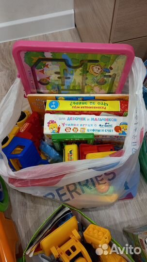 Игрушки + детские вещи