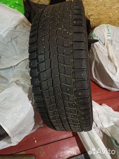 Dunlop SP Winter Ice 07 26.5/65 R17