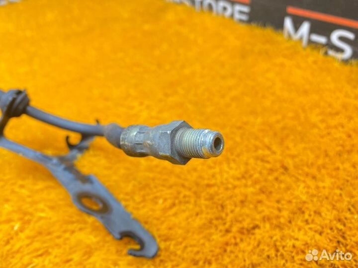 Шланг тормозной передний правый Bmw 5-Series E60