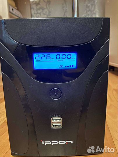 Бесперебойник Ippon