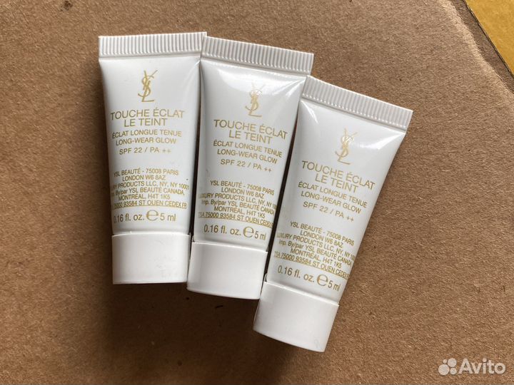 Палетка теней, хайлайтер, тональный крем