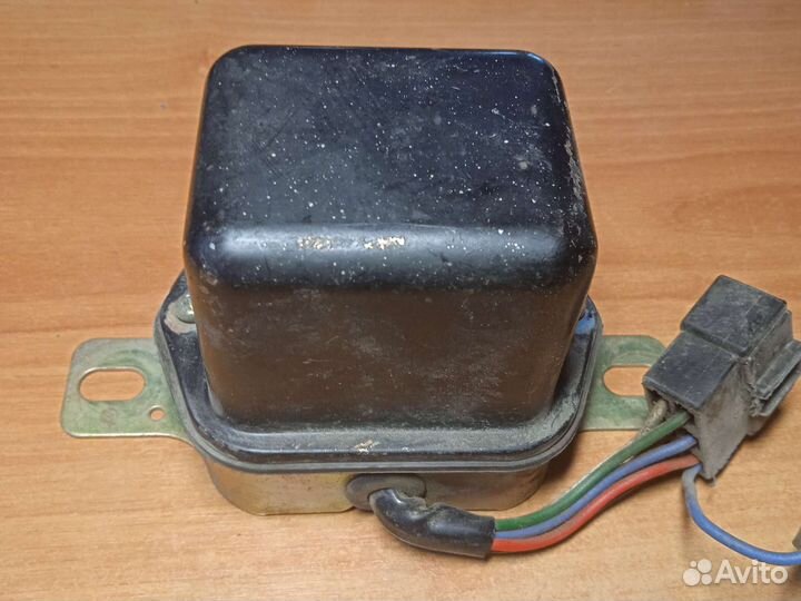 Регулятор напряжения генератора AVR-558 NEW-ERA