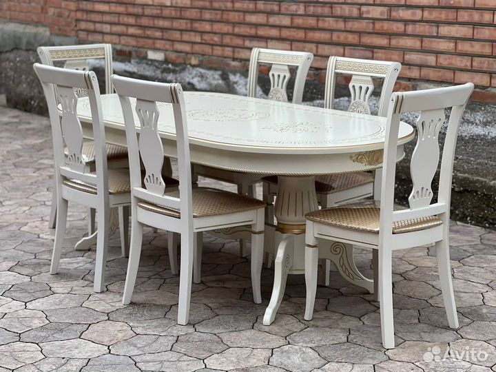 Стол и стулья Новые