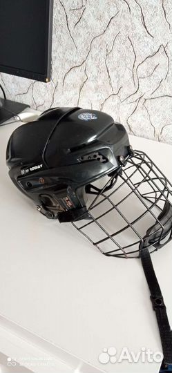 Шлем хоккейный