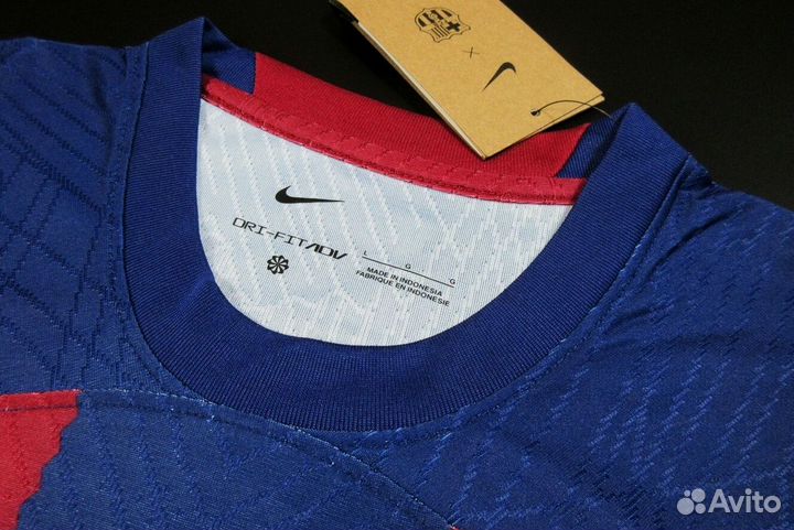 Форма Барселона сезон 22/23