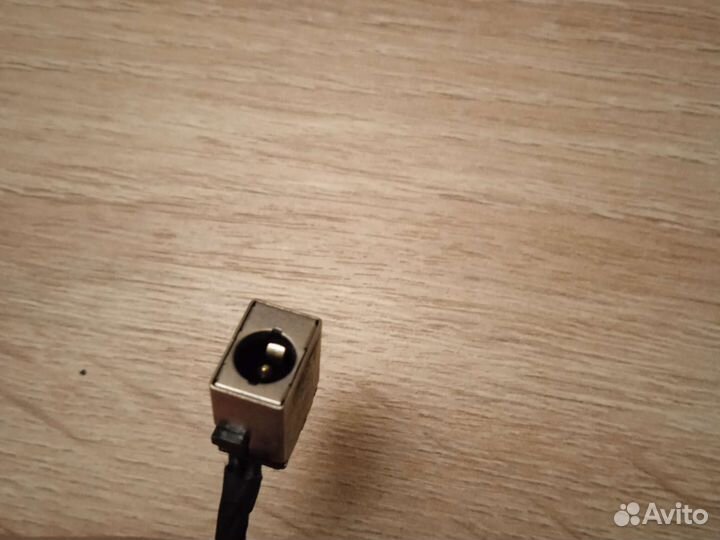 Кабель питания Acer ES1-520