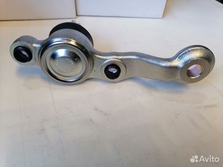 Шаровая опора нижняя Toyota Mark 110