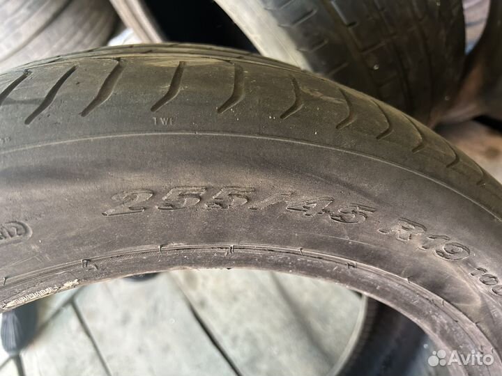Pirelli Ice Zero 255/45 R19