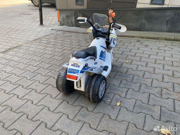 Трицикл peg perego