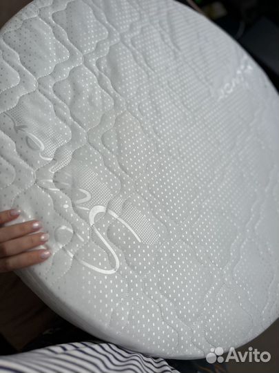 Матрасик для новорожденных в круглую кроватку