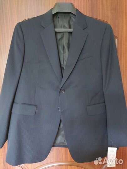 Новый мужской костюм фабрики Большевичка