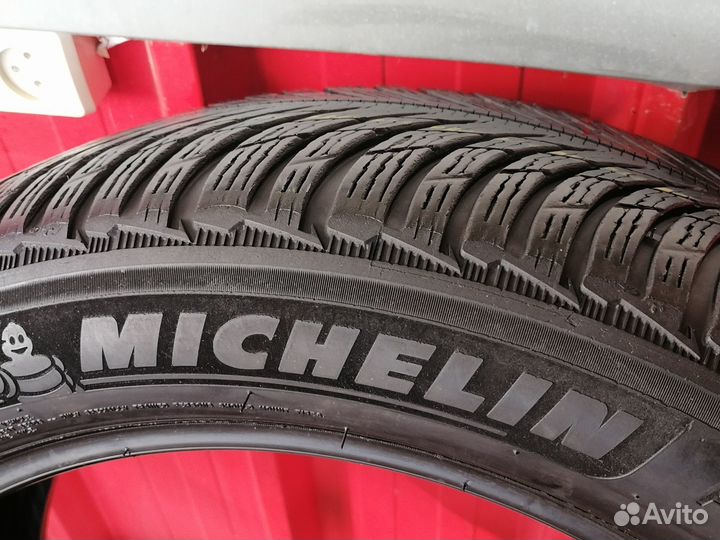 Michelin Pilot Alpin 5 235/50 R19