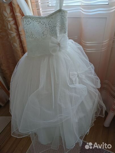 Платье праздничное для девочки 128 р