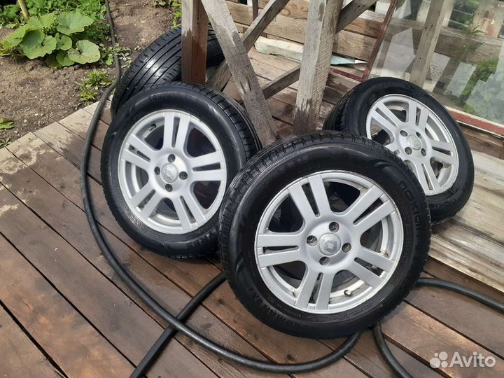 Комплект колес на renault