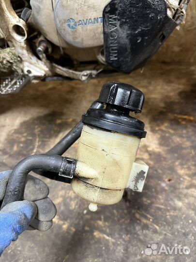 Бачок гур Hyundai Sonata 5 Тагаз