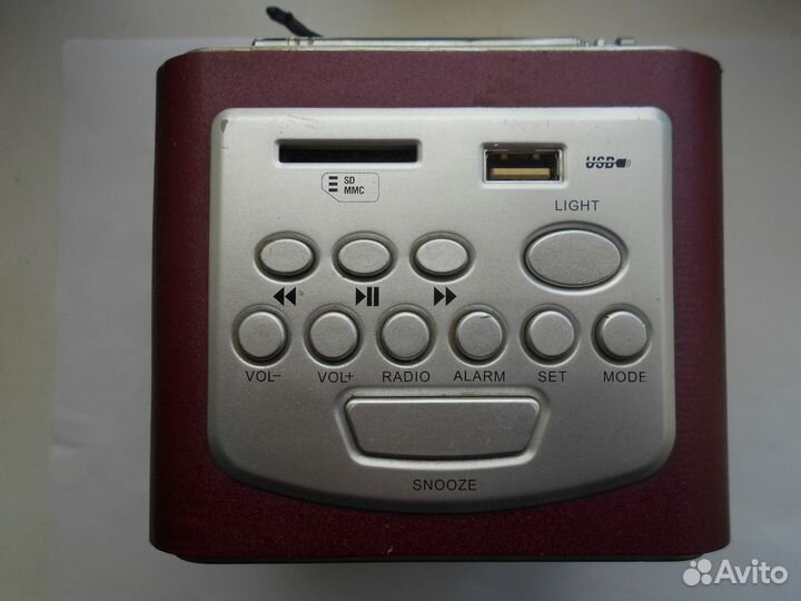 Радиоприемник + часы + будильник 