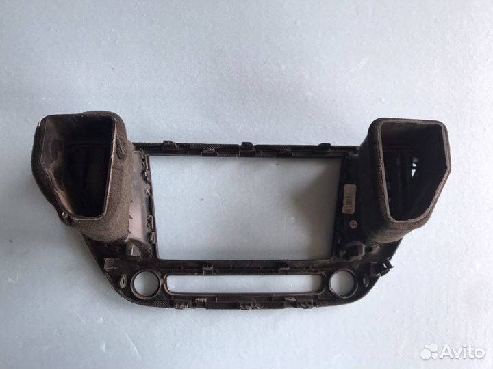 Панель на магнитолу Hyundai Solaris 2
