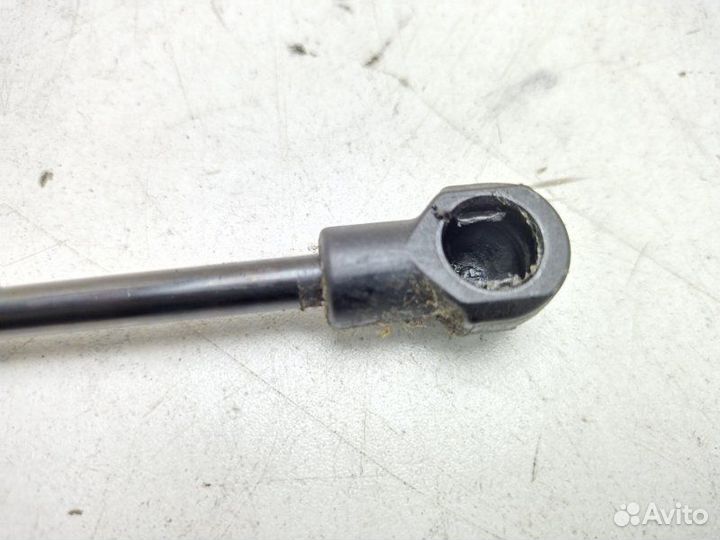 Амортизатор Audi Q7 2012