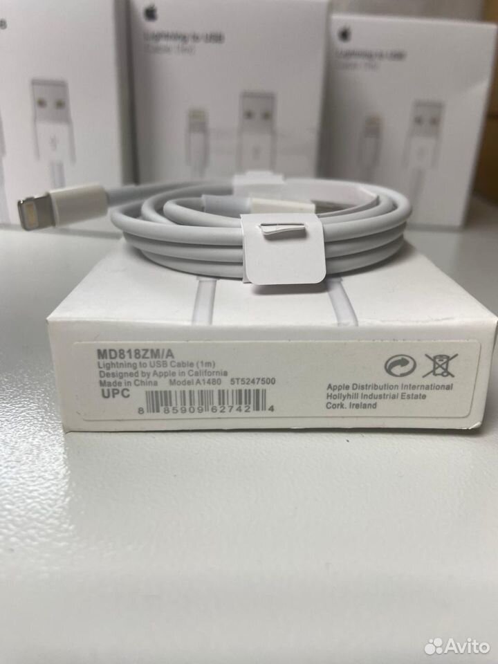 Кабель apple lightning USB 1m новые запечатанные