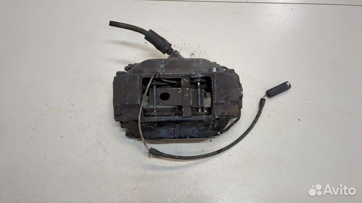 Суппорт BMW 7 E38, 1999