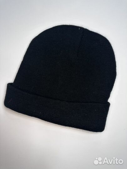 Шапка черная