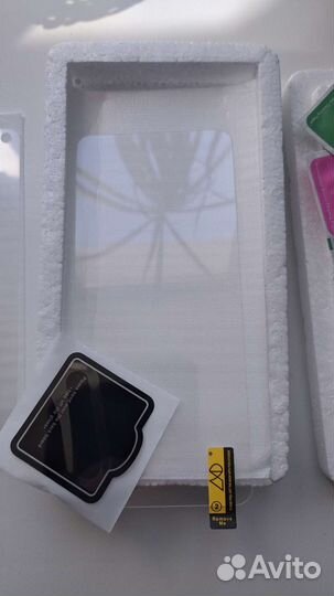 Realme 6 (защитные стекла)