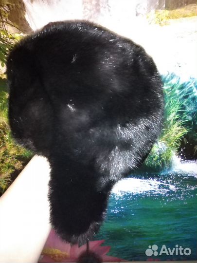 Шапка из кролика и шапка ушанка норковая