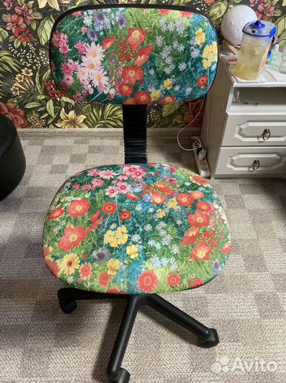 Компьютерное кресло