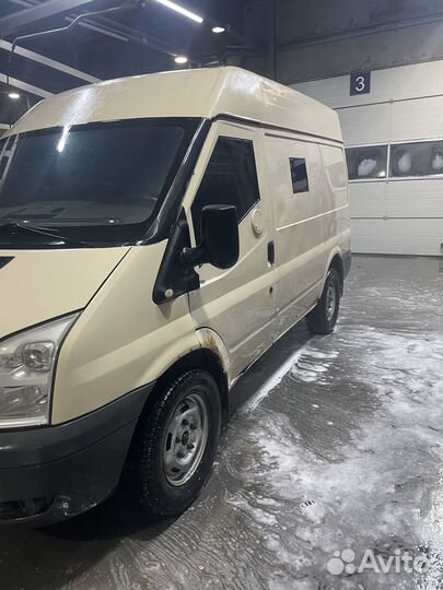 Ford Transit цельнометаллический, 2009