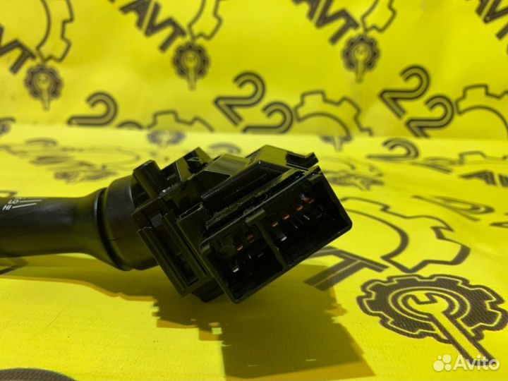 Подрулевой переключатель дворников Toyota Harrier