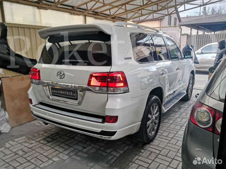 Рестайлинг Toyota Land Cruiser 200 2017+ D56g43