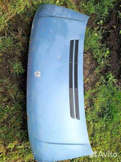 Продам капот на вито 638