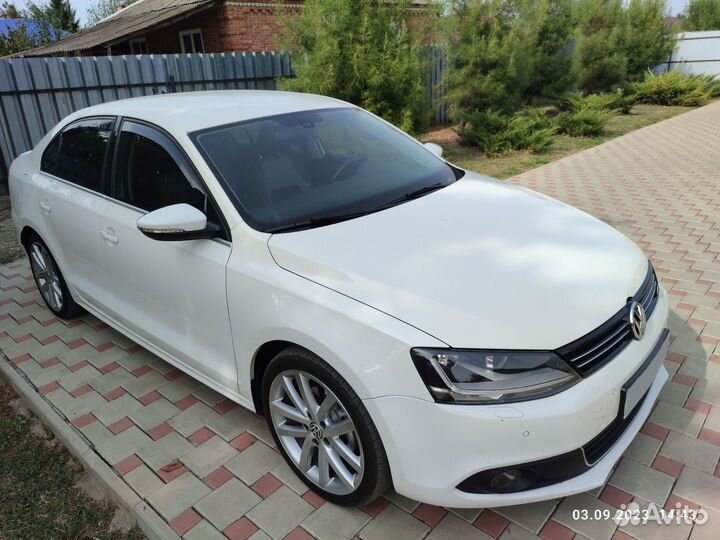 Volkswagen Jetta, 2012