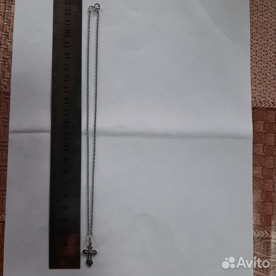 Серебряная цепочка с крестиком