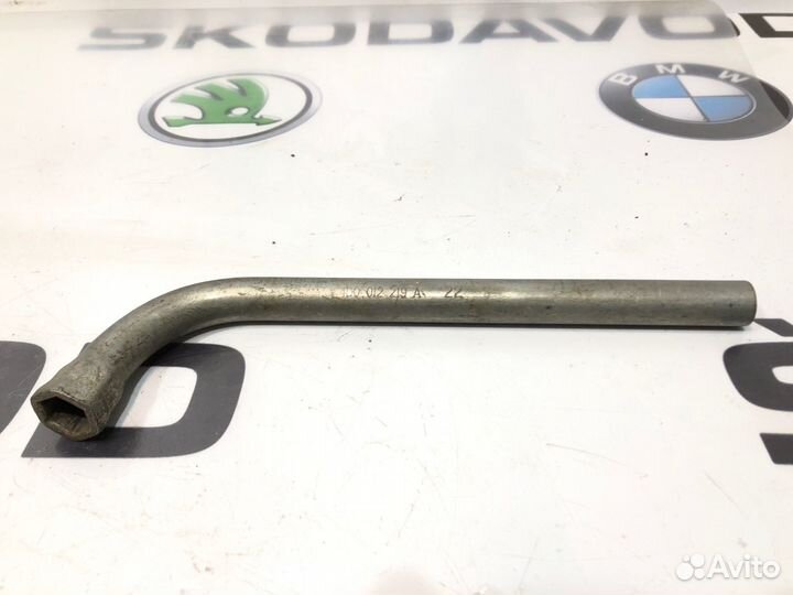 Баллонный ключ Skoda Octavia A5 (1Z) 2011