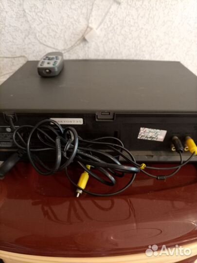 Видеомагнитофон LG(видик)