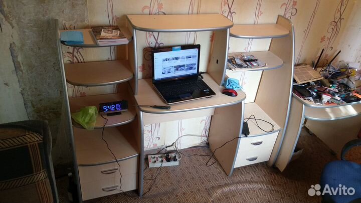 Компьютерный стол