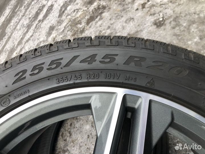 Комплект оригинал колёс Audi Q5 FY new R20