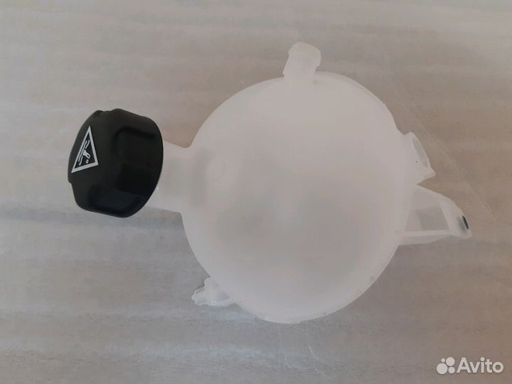 Бачок расширительный Peugeot Citroen