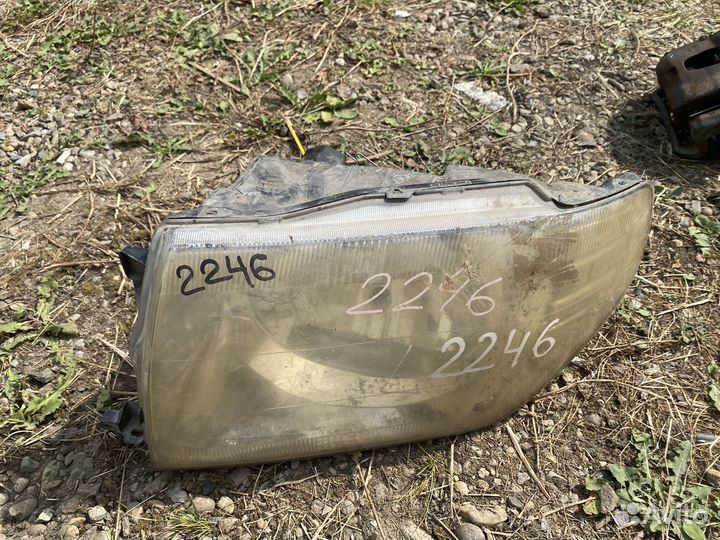 Фара левая mitsubishi pajero