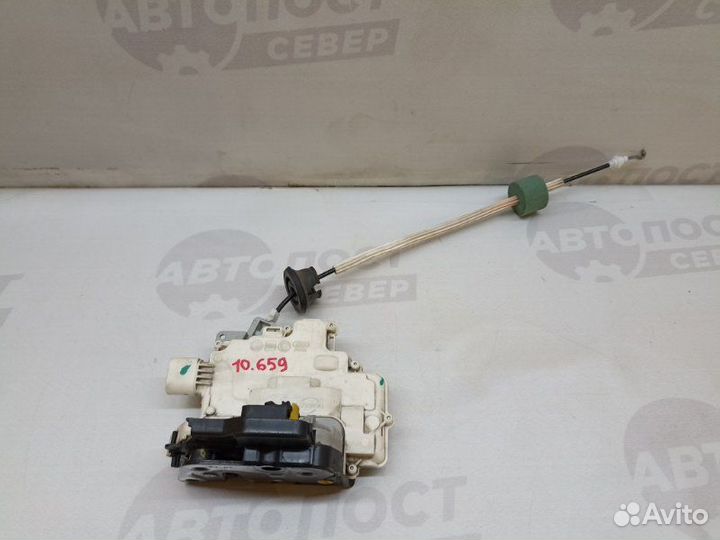 Замок двери передний левый Audi A6 C6 ccea 2009