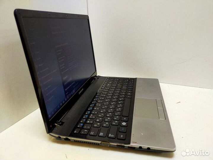 Ноутбук Samsung NP300E5A