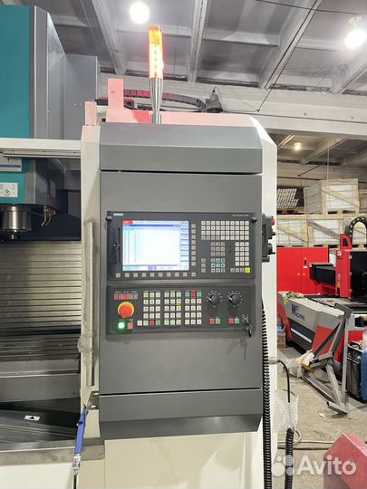 Вертикальный обрабатывающий центр с чпу VMC855