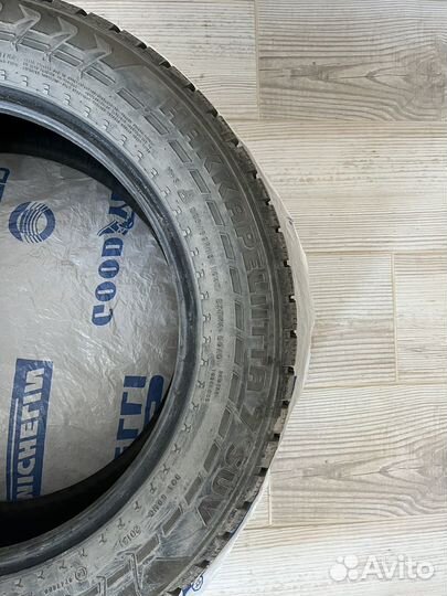 Nokian Tyres Hakkapeliitta 7 SUV 225/60 R18