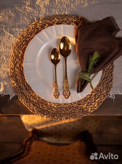 Набор столовых приборов (новый) золото-серебро