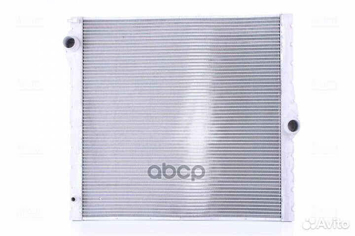 Радиатор Х 5 Е70 17117585036 60825 Nissens