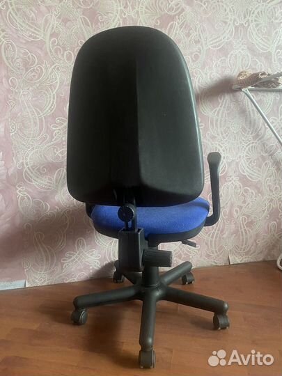 Компьютерное кресло