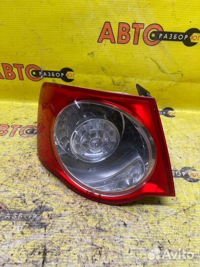 Стоп-сигнал задний левый Volkswagen Jetta 1K2 BSE