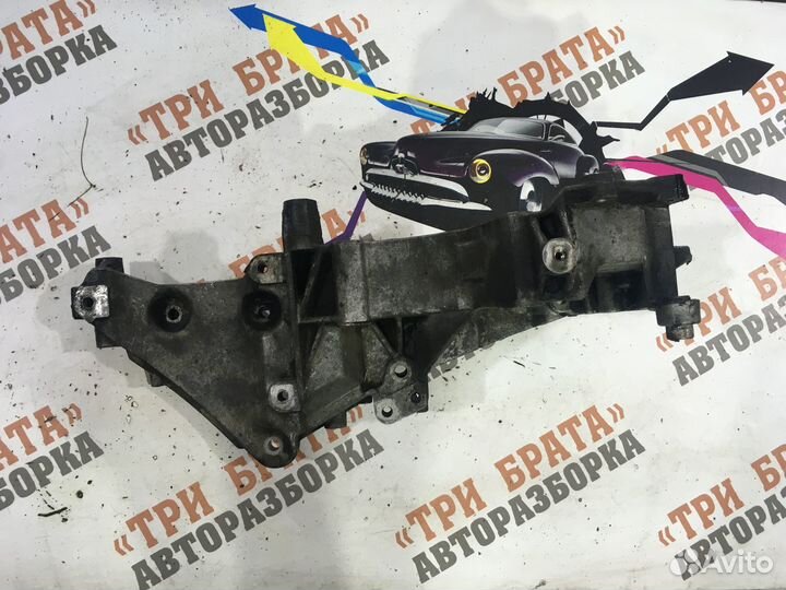 Рено Мастер Кронштейн навесного оборудования