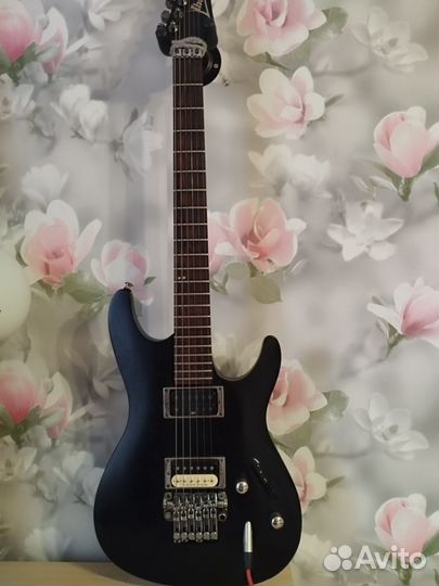 Электро гитара Ibanez s420
